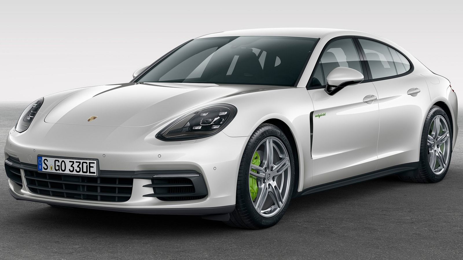 H Porsche φέρεται να δουλεύει πυρετωδώς πάνω σε μία έκδοση επιδόσεων της υβριδικής Panamera 4 E-Hybrid (φωτό), η οποία θα έχει ισχύ τουλάχιστον 500 ίπ