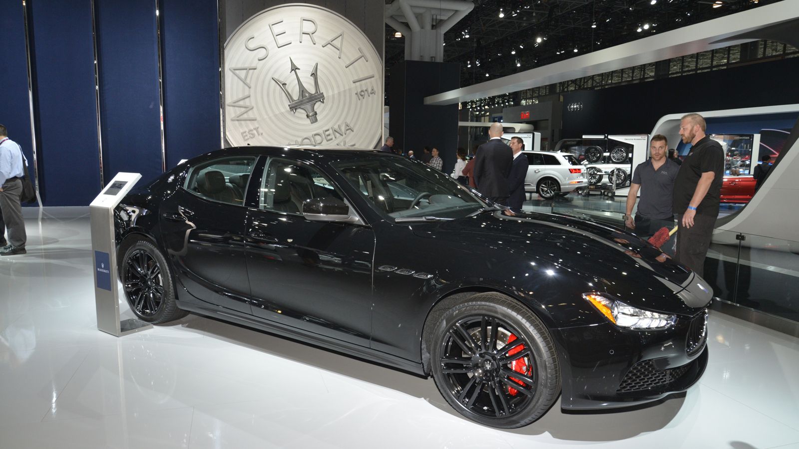 Στις Η.Π.Α. η Maserati Ghibli Nerissimo ξεκινάει από τα 77.250 δολάρια, με την Ghibli S να κοστίζει 84.000 δολάρια και την S Q4 να τιμάται στα 86.500 
