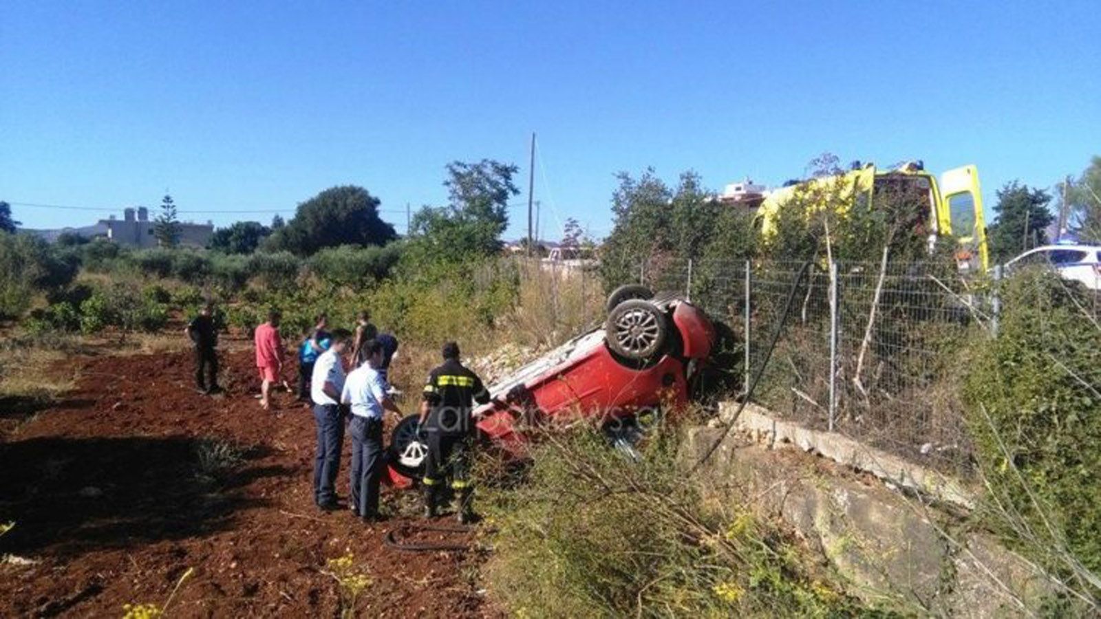 Στο σημείο έσπευσε άμεσα περιπολικό της Αστυνομίας.