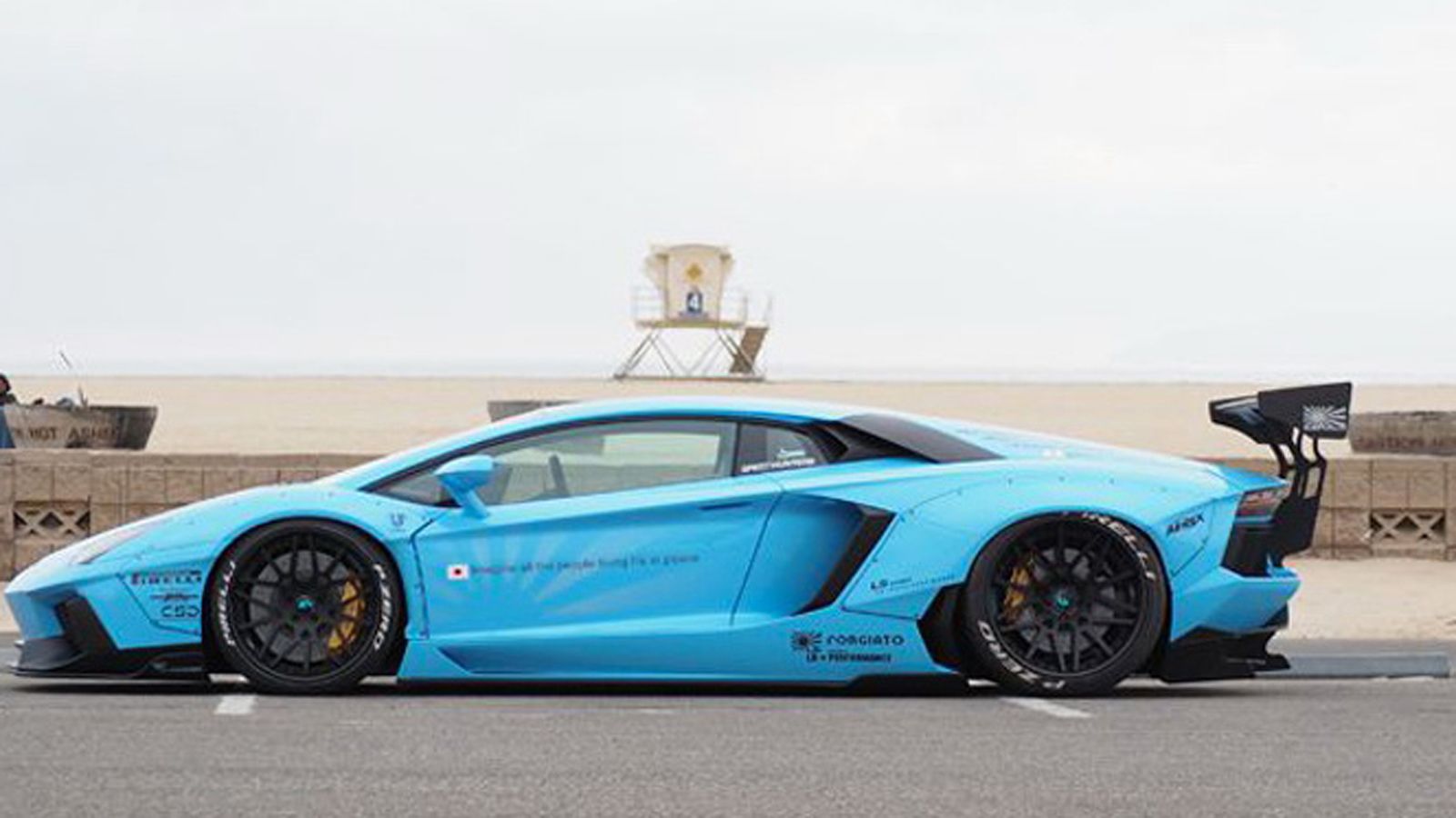 Lamborghini Aventador