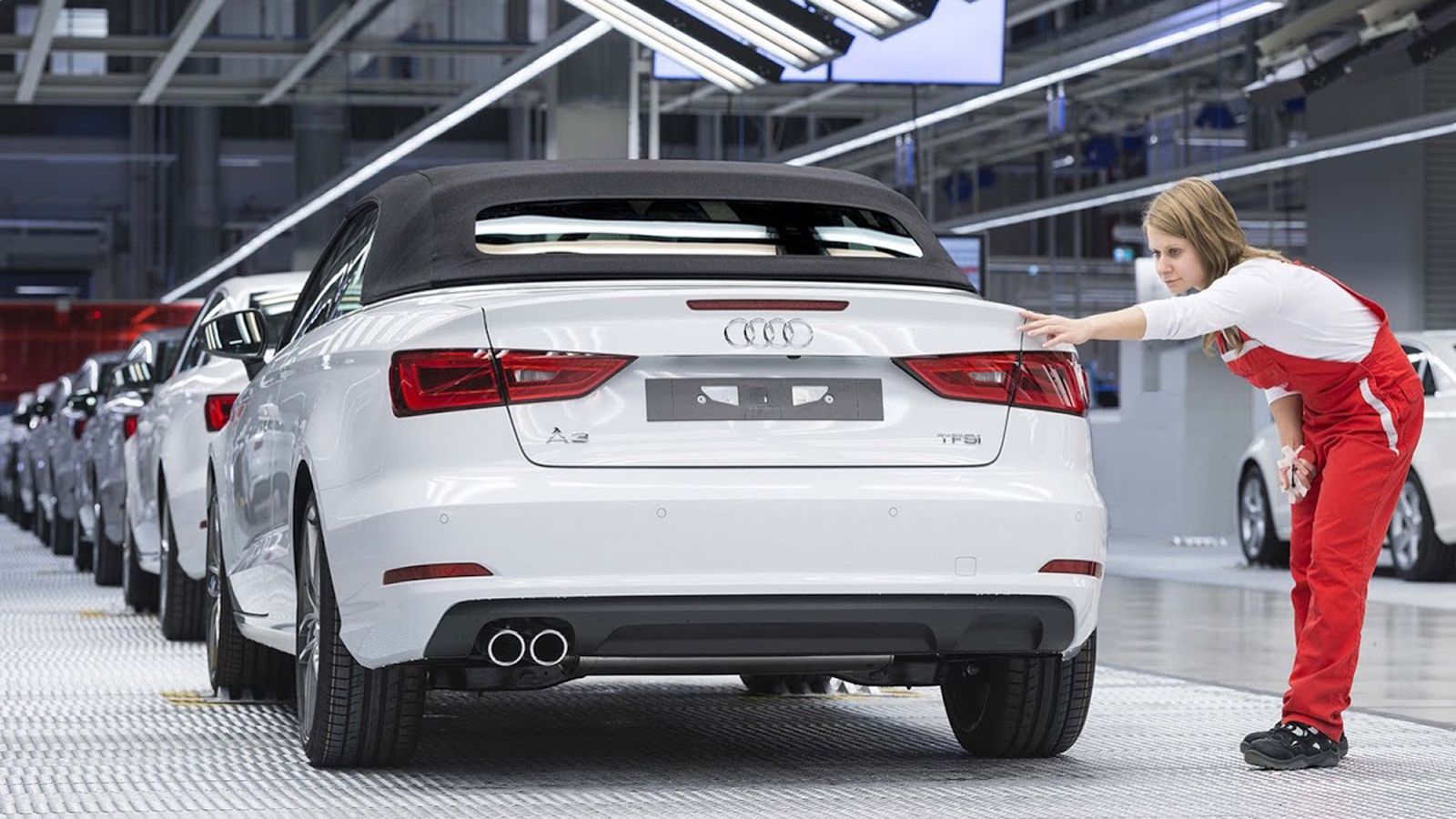 Η Audi φτιάχνει στο Gyor κινητήρες από το 1994, ενώ επί της παρούσης κατασκευάζει εκεί τα A3 Sedan, A3 Cabriolet, TT RS Coupe και TT RS Roadster.