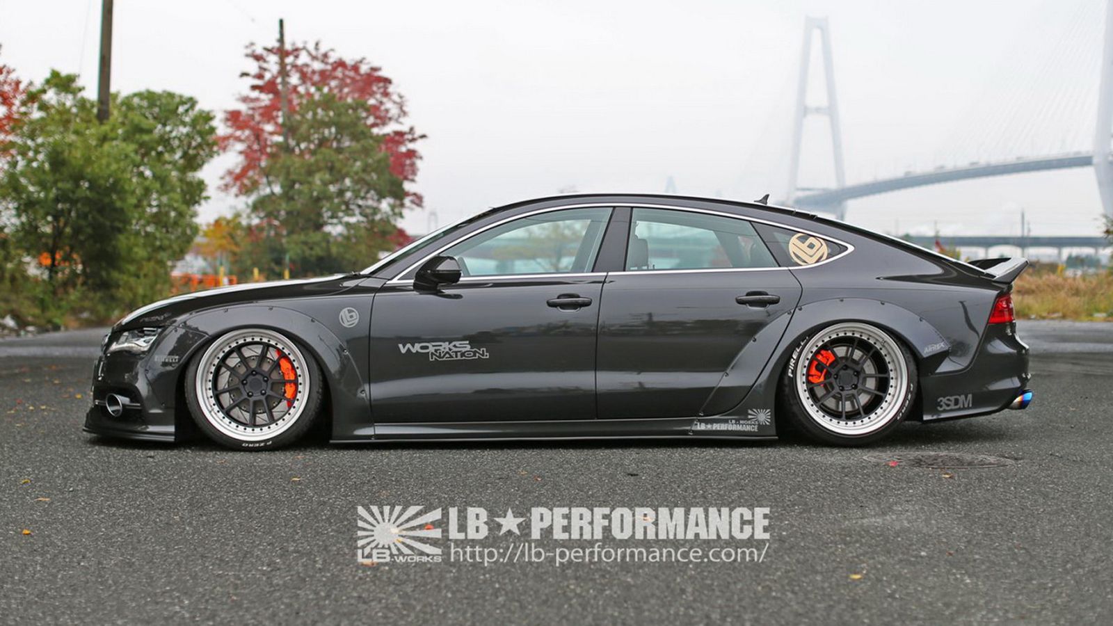 Όλα τα μέρη είναι φτιαγμένα από FRP (Fiberglass Reinforced Plastic), με την τιμή του πακέτου να ξεκινά από τα 9.000 δολάρια. Αν θέλετε και την αερανάρ