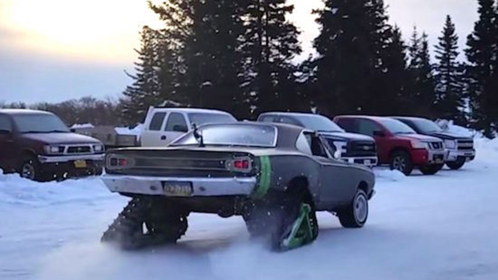 Muscle car με ερπύστριες