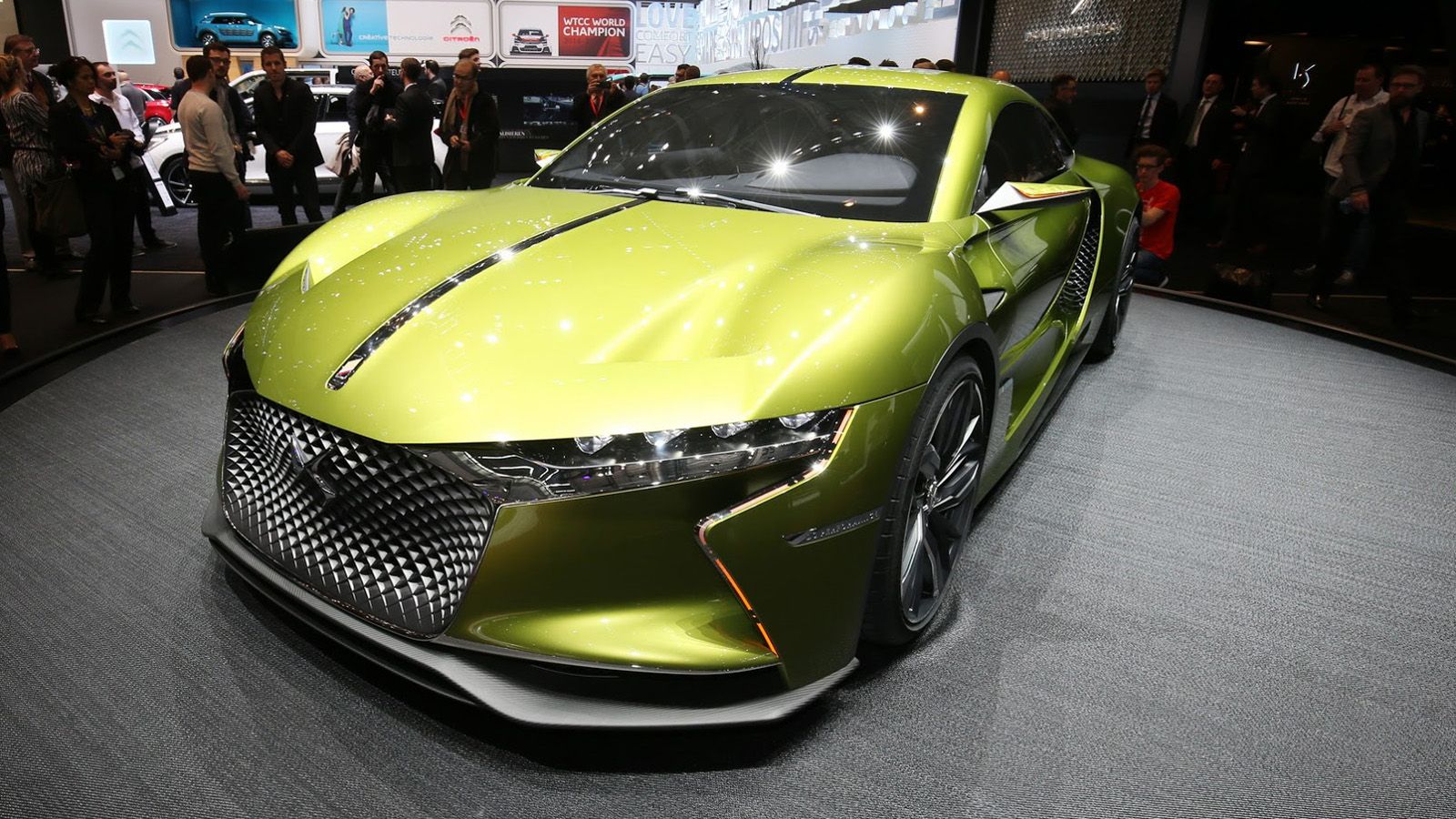 Το DS E-Tense concept στην έκθεση της Γενεύης το 2016. 