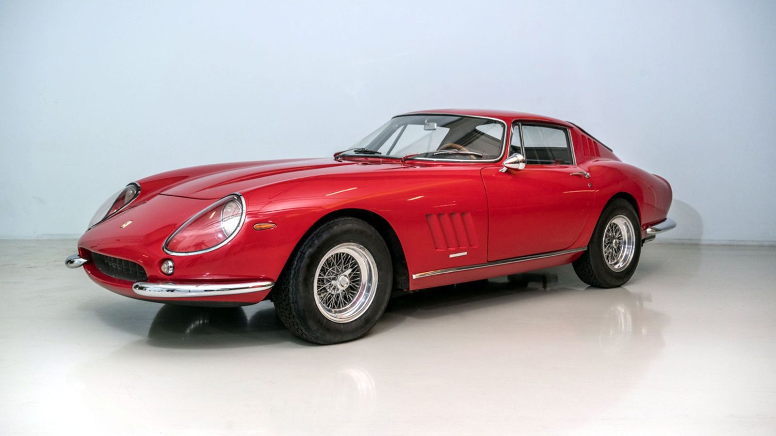 H Ferrari παρουσίασε το 1966 την 275 GTB/4, σε συνέχεια των 275 GTB και GTB/C. Το πρωτότυπο εκθεσιακό κομμάτι υπάρχει ακόμα και ετοιμάζεται να αλλάξει