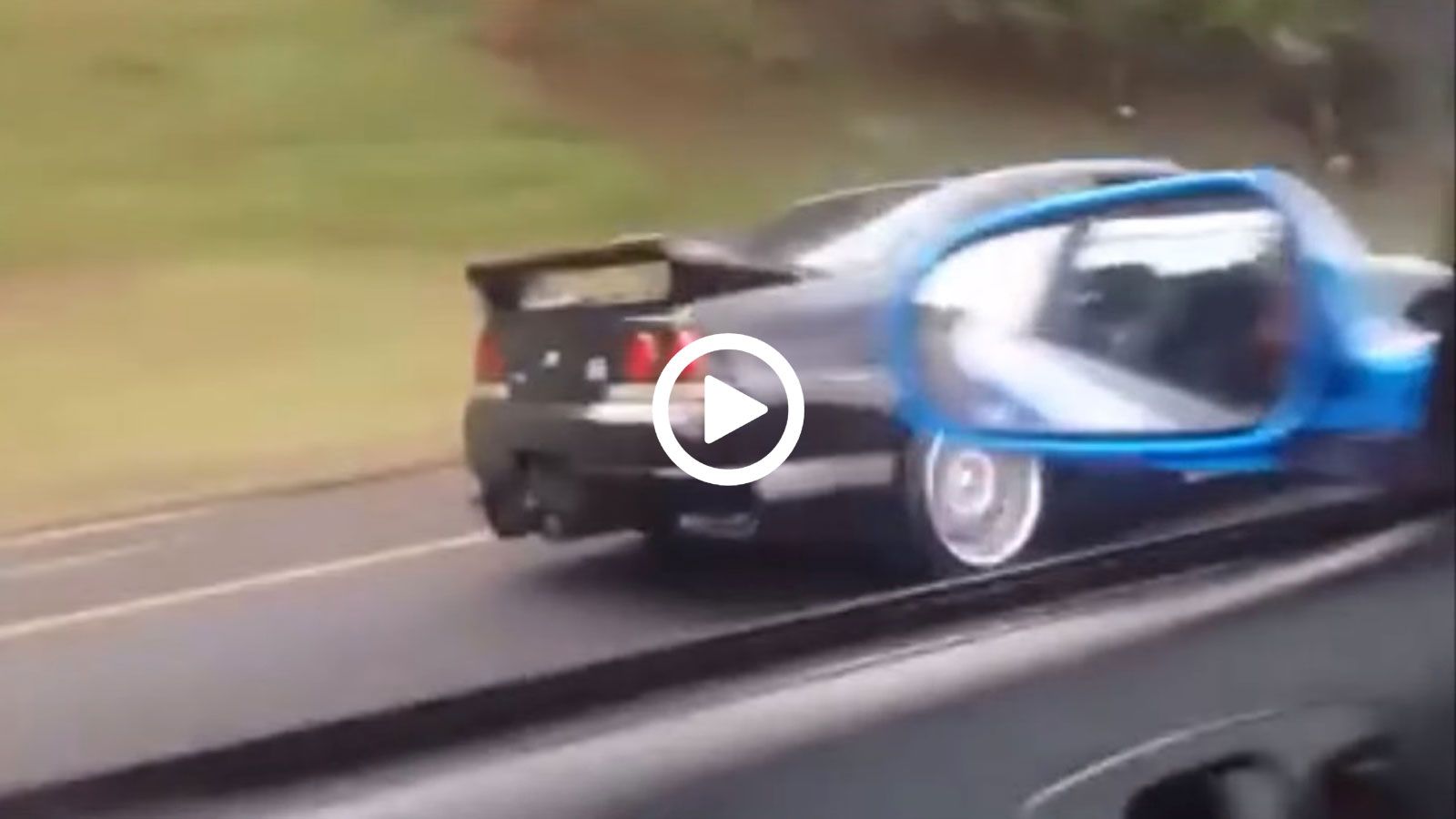 Honda ρίχνει ξύλο σε GT-R