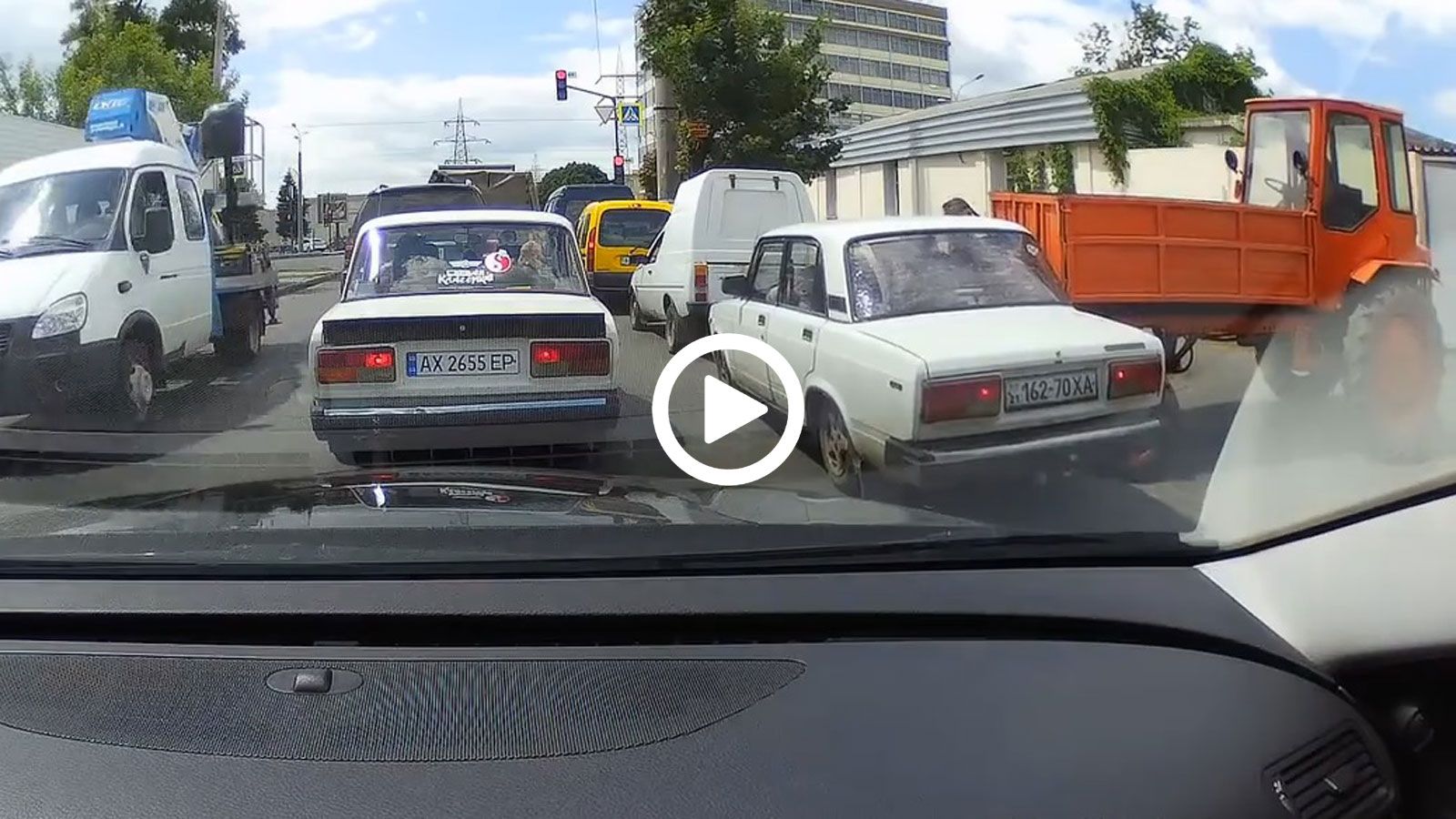 Στενό μαρκάρισμα σε Lada