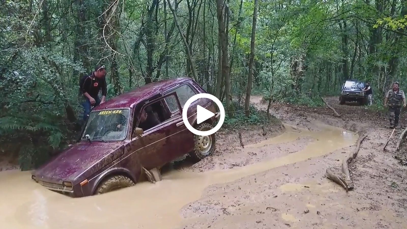 Έπνιξαν Lada & αναστήθηκε
