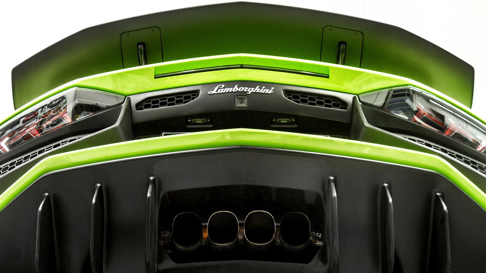 Lamborghini Aventador S