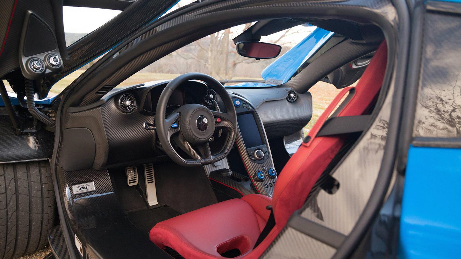 Αυτή η όμορφη McLaren P1 ήταν το θέμα συζήτησης. 