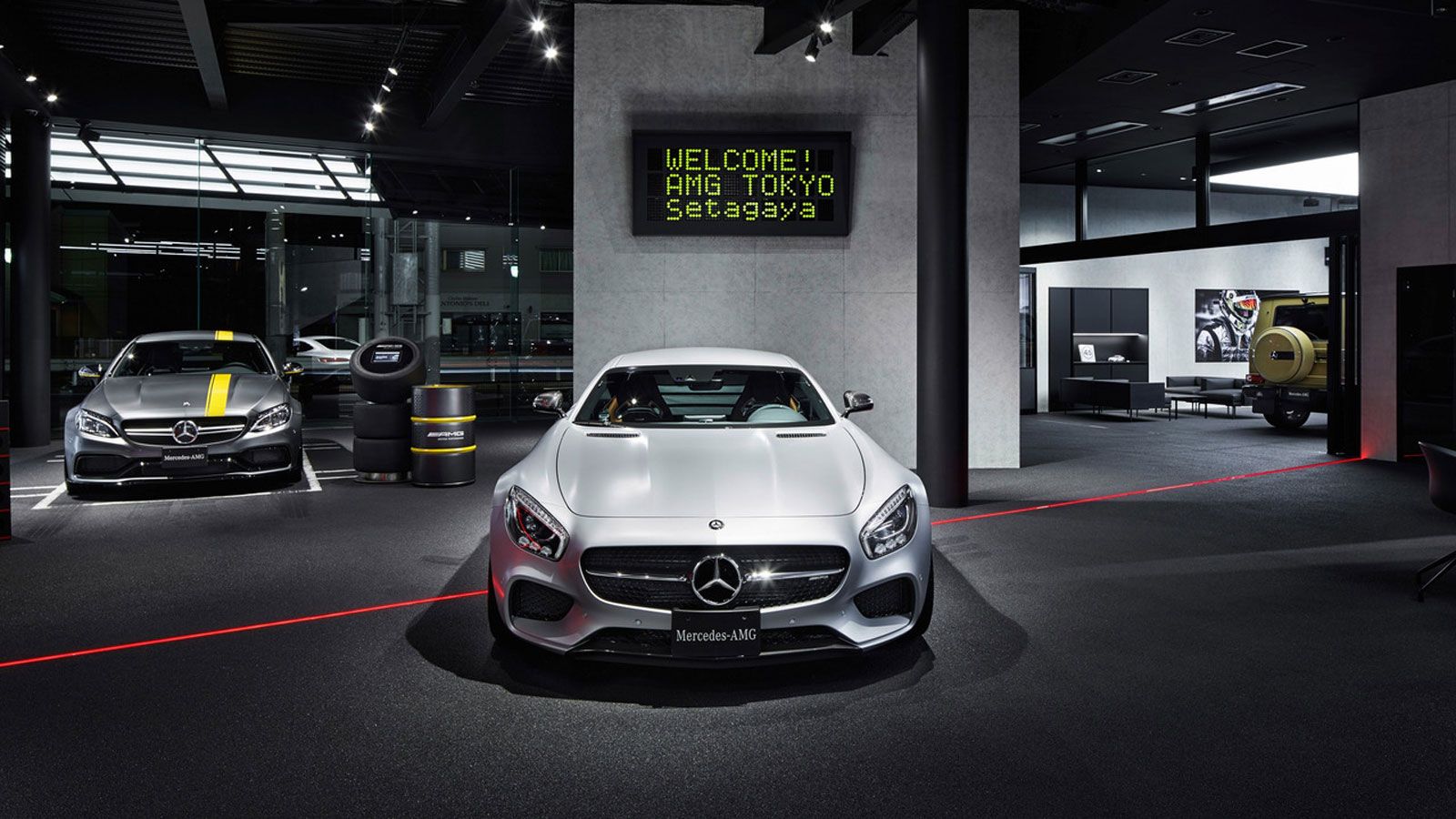 H πρώτη αντιπροσωπεία AMG