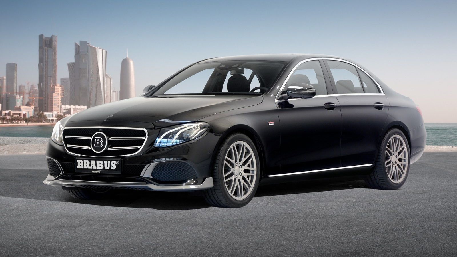 Η νέα γενιά της E-Class (W213) είναι το τελευταίο πόνημα των βελτιωτών της BRABUS και απευθύνεται σε όσους θέλουν περισσότερο από όσα προσφέρει το «μα