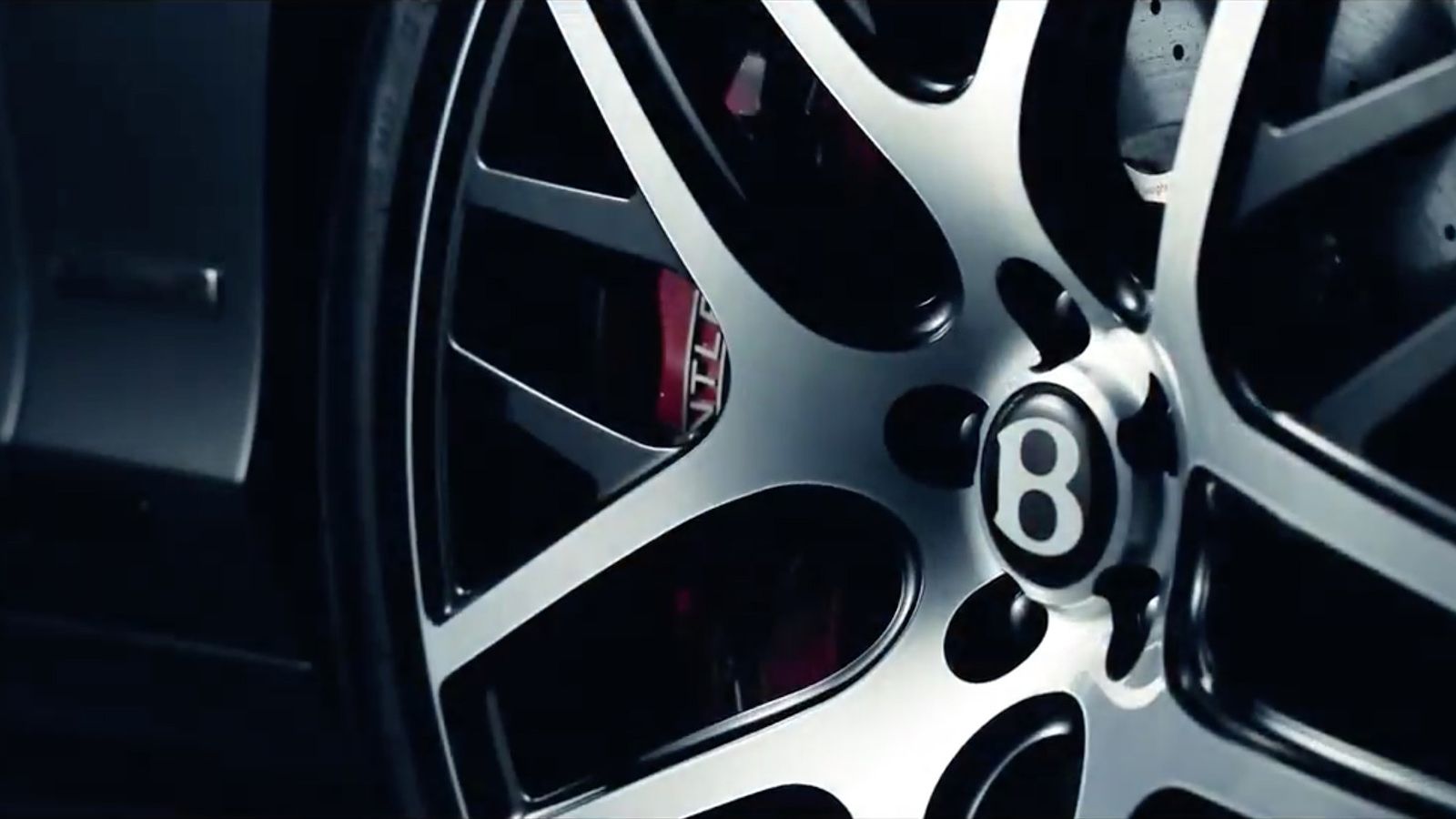 Τι ετοιμάζει η Bentley, που θα το παρουσιάσει και σύντομα; 