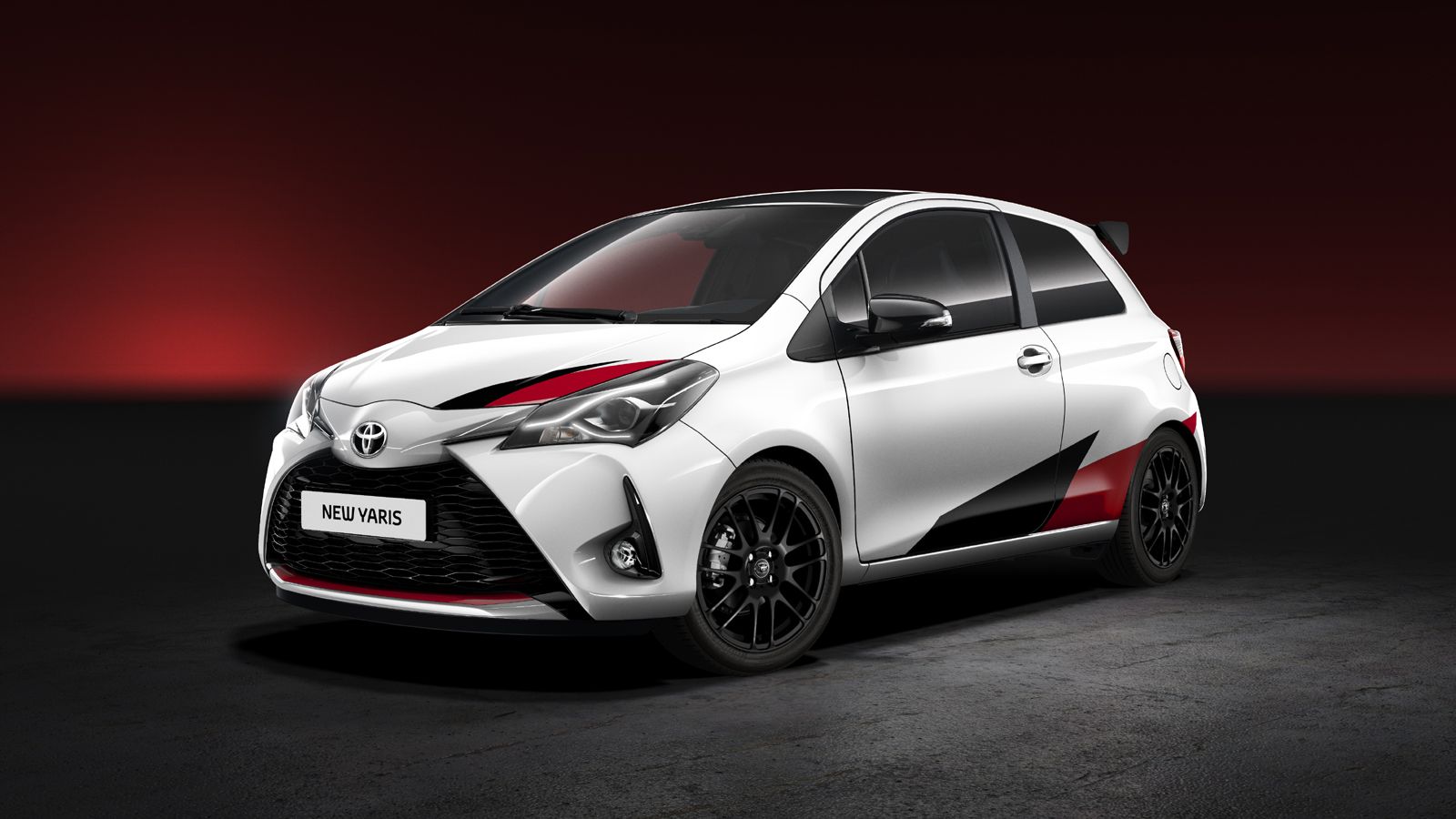 Νέοι προφυλακτήρες και συνολικά πιο «επιθετική» εμφάνιση για το κορυφαίο Yaris, το οποίο θα εφοδιάζεται με κινητήρα 210 ίππων.