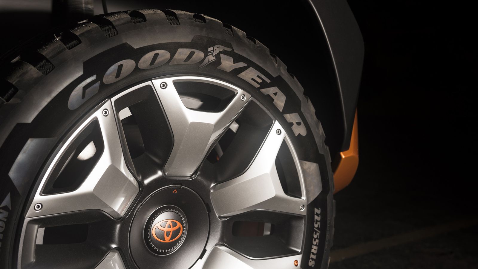 Έχουμε την πρώτη προωθητική εικόνα του Toyota FT-4X Concept, το οποίο θα αποτελέσει τον προπομπό του αντικαταστάτη του FJ Cruiser, του οποίου η παραγω