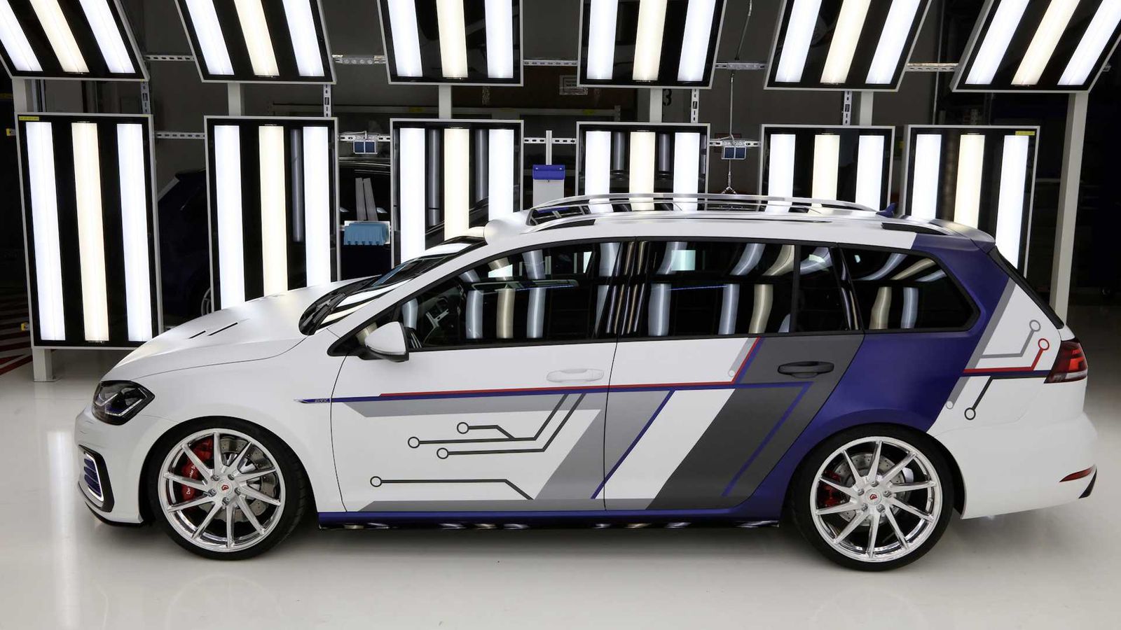 Το δεύτερο πρωτότυπο του Worthersee θα είναι το GTE Estate impulsE από το Τσβικάου της Γερμανίας. Είναι και αυτό το προϊόν της δουλειάς μαθητευόμενων 