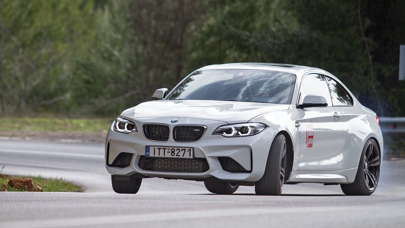 Η Μ2 αποτελεί μια ιδιαίτερα ξεχωριστή πρόταση, ενώ ως μοντέλο βασίζεται στην Σειρά 1.