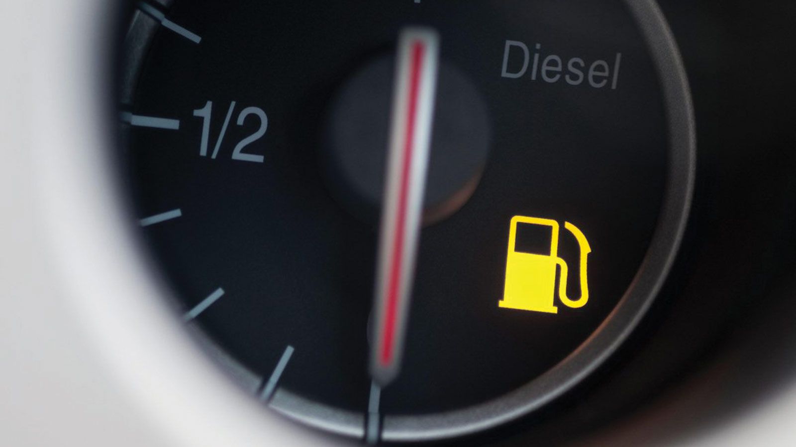 Έχεις diesel; Δεν πας με πολλές στροφές & άδειο ντεπόζιτο