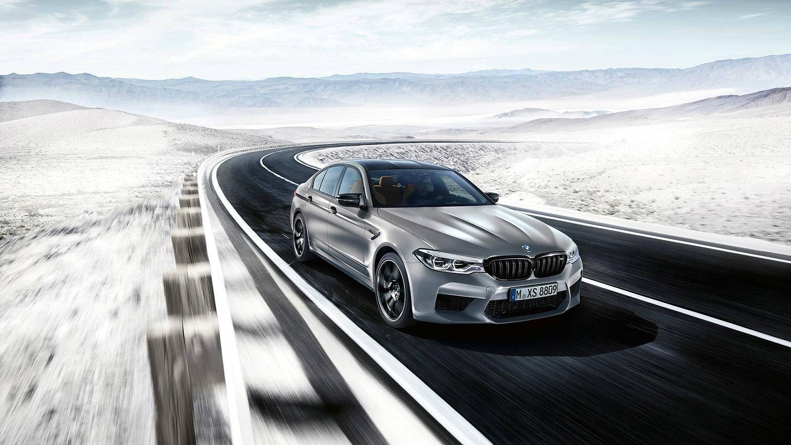 Την επίσημη αποκάλυψη της νέας BMW M5 Competition, η οποία έρχεται όντας ακόμα πιο ισχυρή από τη Μ5, πραγματοποίησε η γερμανική εταιρεία.