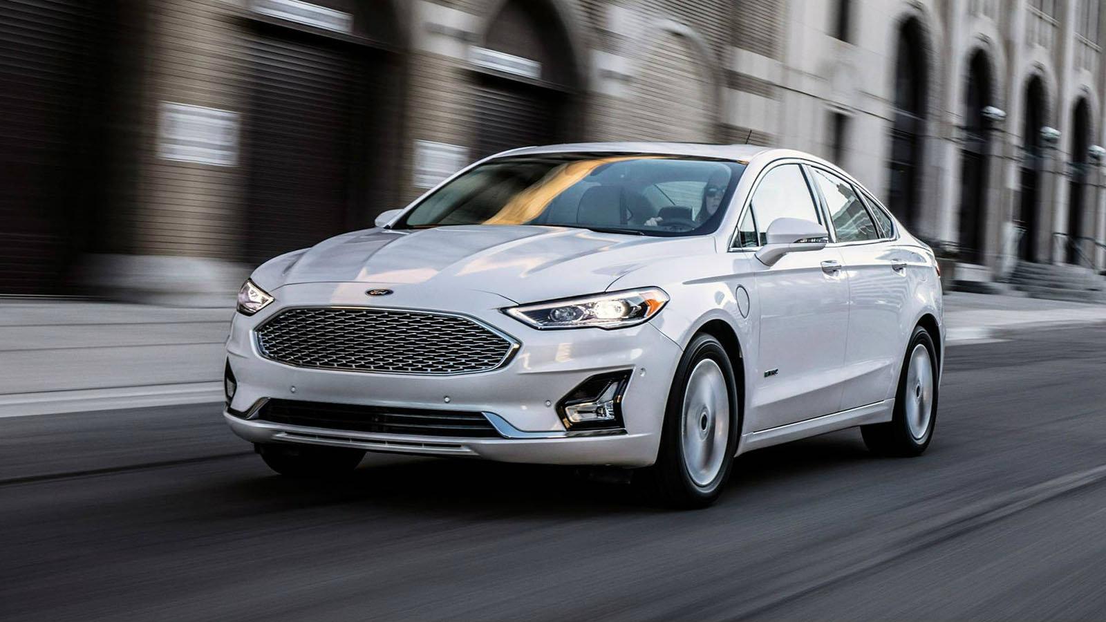 Ο 1.500άρης EcoBoost θα εξοπλίζει όλες τις εκδόσεις εκτός από την S και Sport όπου εκεί θα αναλαμβάνει ένα υβριδικό σύστημα με ένα 2λιτρο μηχανικό σύν