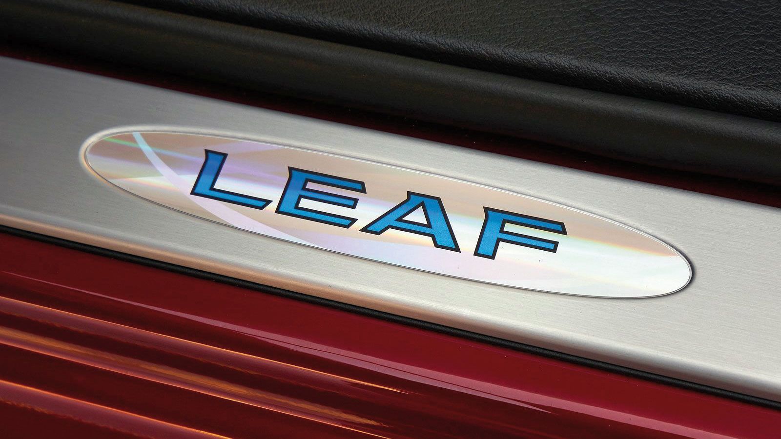 Τ νέο LEAF έχει κάθε λόγο να πρωτοστατήσει στην κατηγορία του. Με ακόμη μεγαλύτερη εμβέλεια που φτάνει τα 378 χλμ. και κορυφαίες τεχνολογίες, είναι σί