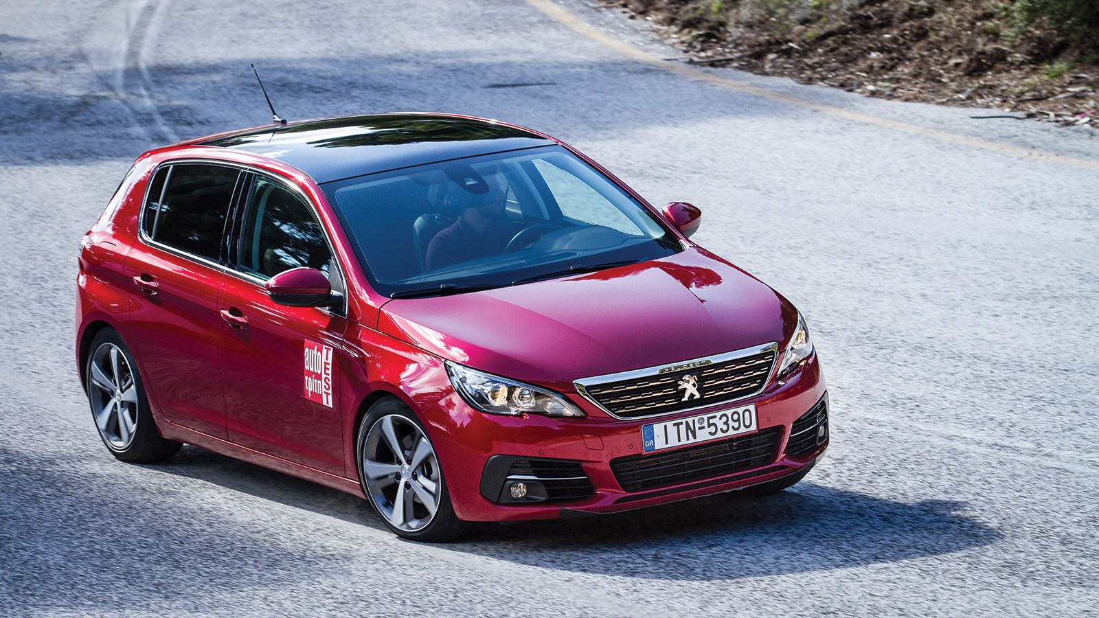 Δοκιμάζουμε το ανανεωμένο Peugeot 308 με τον 1.600άρη BlueHDi turbo diesel κινητήρα ισχύος 120 ίππων που συνεργάζεται αρμονικά με το αυτόματο 6άρι κιβ