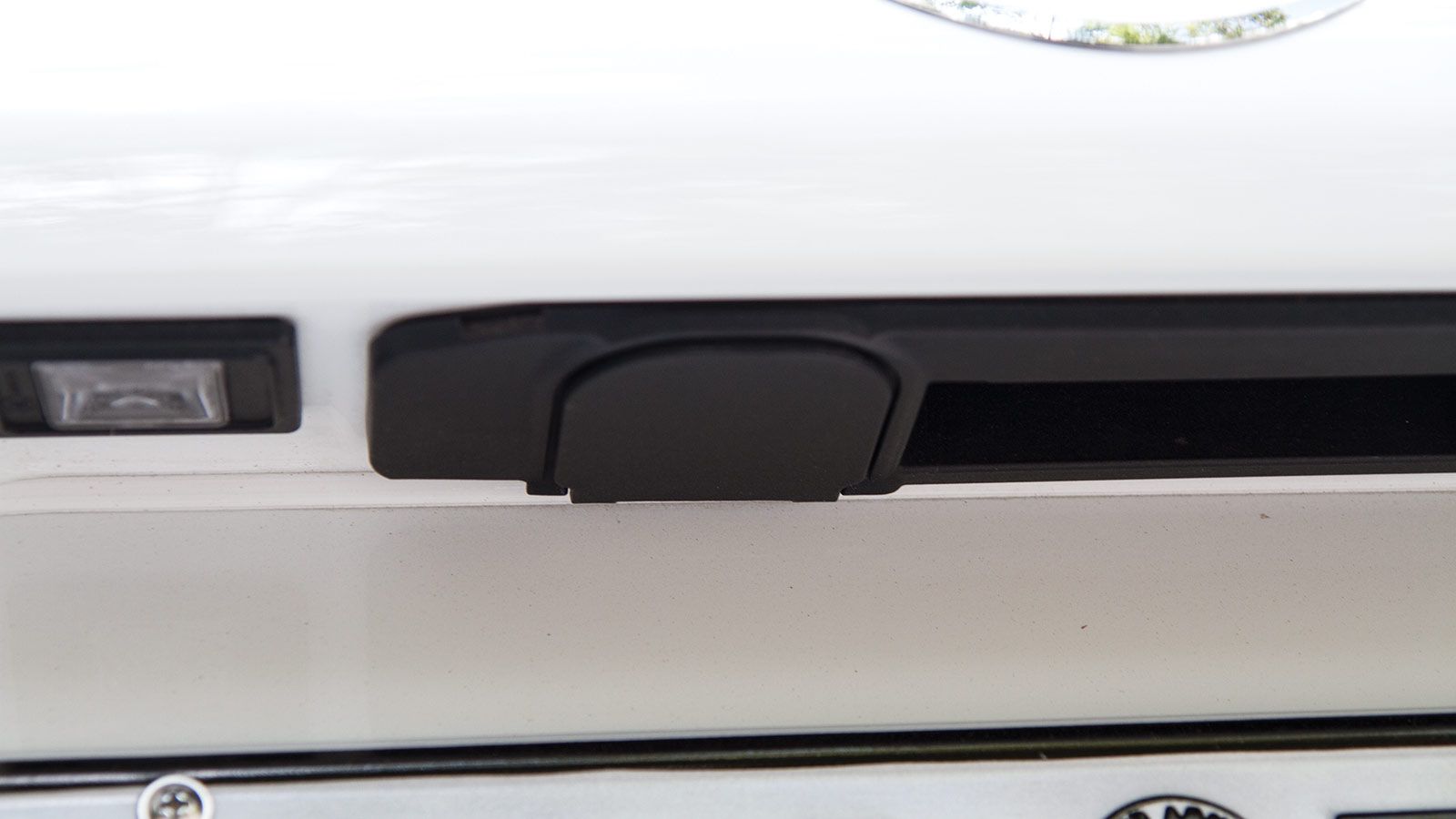 Σε πιο premium συνήθως προτάσεις της αγοράς, οι κάμερες οπισθοπορείας είναι αναδιπλούμενες.