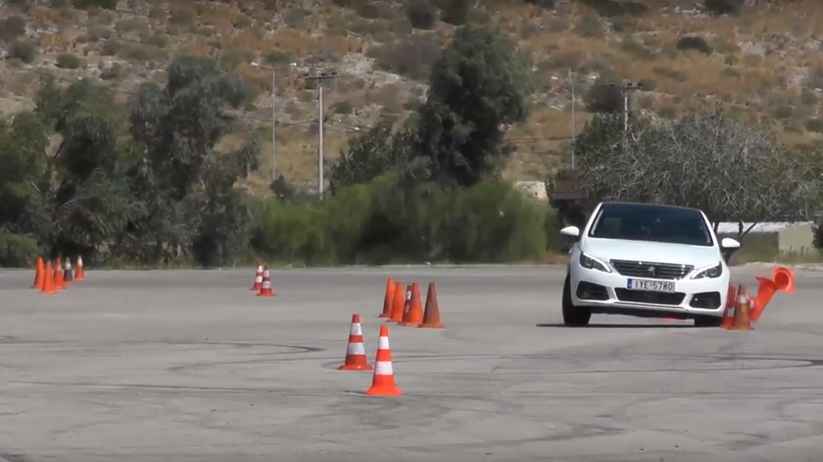 Τεστ αποφυγής κινδύνου: Peugeot 308