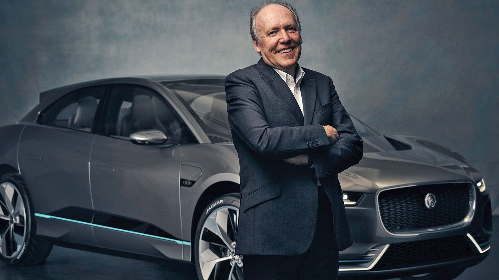 Ο Ιάν Κάλλουμ, αρχισχεδιαστής της Jaguar έχει δηλώσει ότι κανένα πρότζεκτ δεν τον έχει ενθουσιάσει ποτέ τόσο όσο η I-Pace. To αποτέλεσμα δείχνει ακριβ