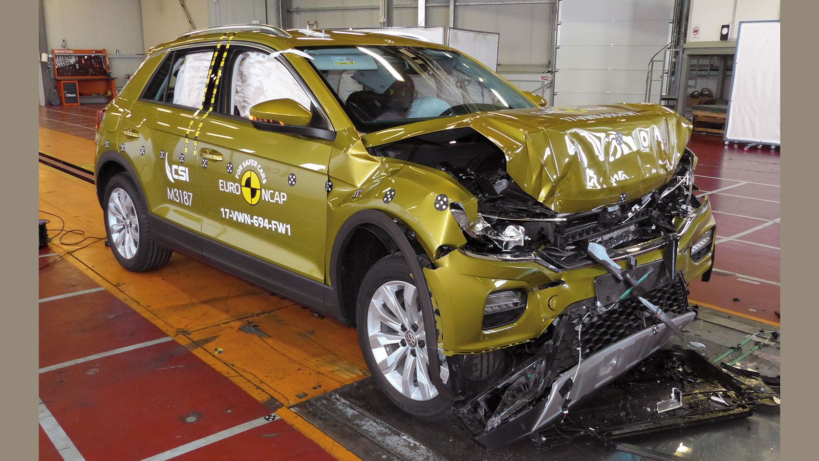 Το VW T-Roc είναι το πιο ασφαλές μικρό SUV, σύμφωνα με το EuroNCAP, καθώς παίρνει την πρώτη θέση σε όλους τους τομείς της αξιολόγησης.