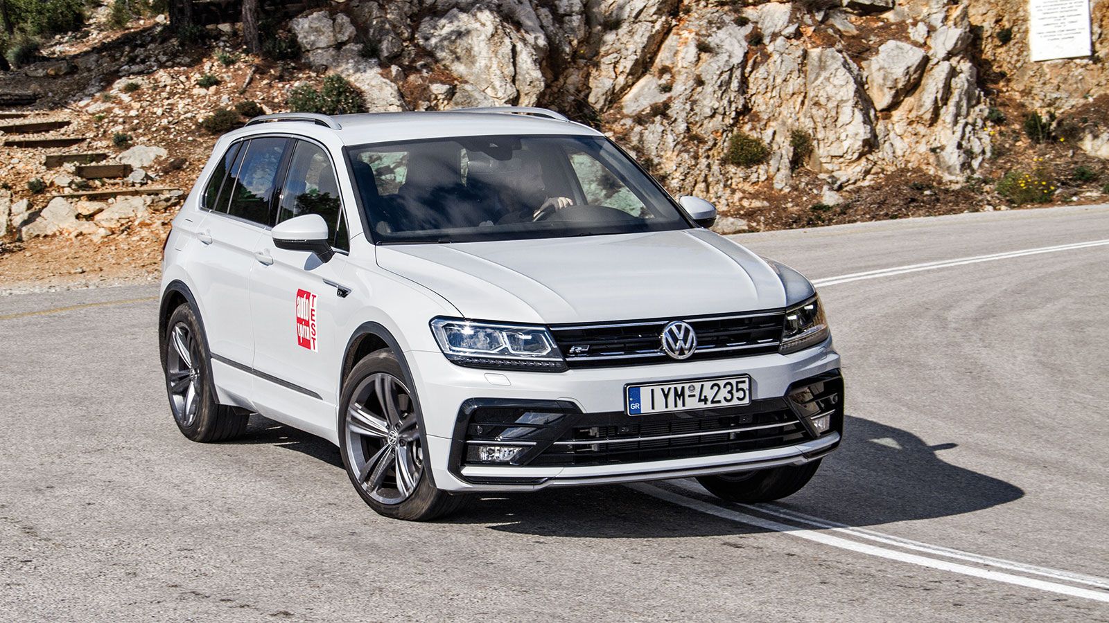 Το ισχυρότερο Tiguan αποδίδει 240 άλογα και 500Nm ροπής, νούμερα που τρομάζουν!