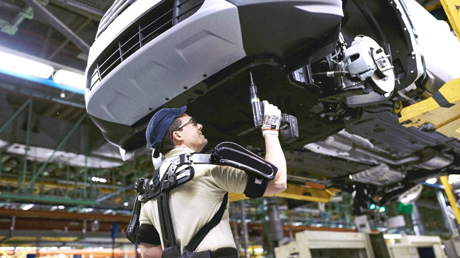 Η εφαρμογή τους από την Ford στη Βαλένθια της Ισπανίας είναι η πρώτη που ενσωματώνει πλήρως την τεχνολογία στη διαδικασία παραγωγής.