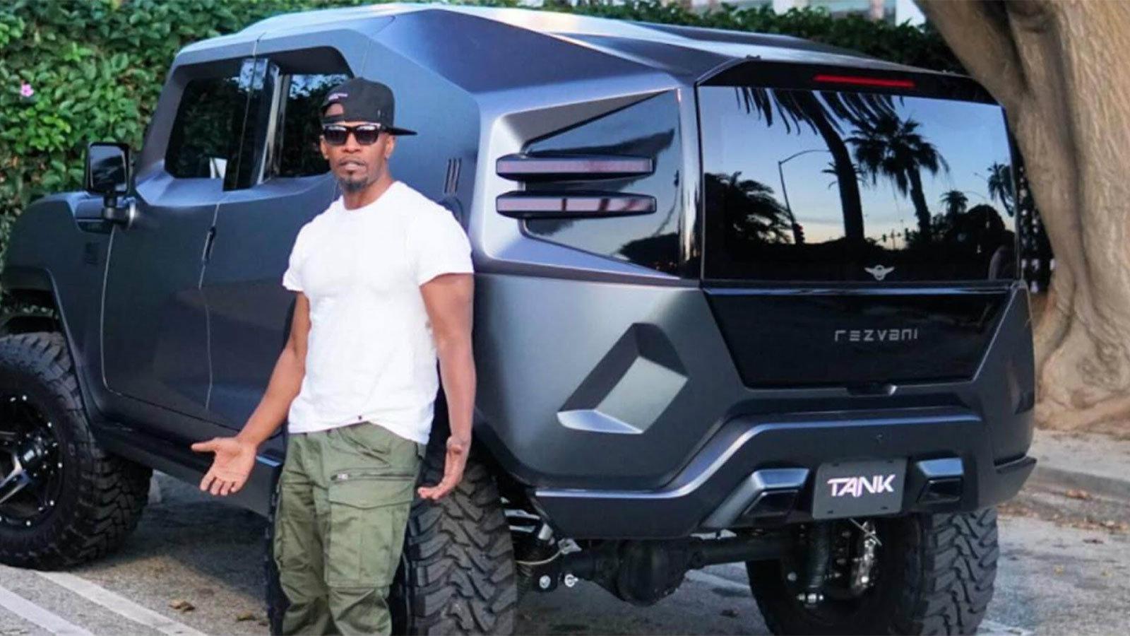 Η αγάπη του γνωστού ηθοποιού Jamie Foxx για τα ιδιαίτερα αυτοκίνητα είναι γνωστή και αποδείχτηκε ακόμα μια φορά.