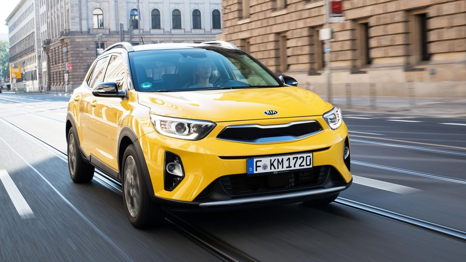 Το Kia Stonic εφοδιάζεται πλέον με νέους κινητήρες και αυτόματα κιβώτια, πληρώντας τις προδιαγραφές Euro 6 d-TEMP.