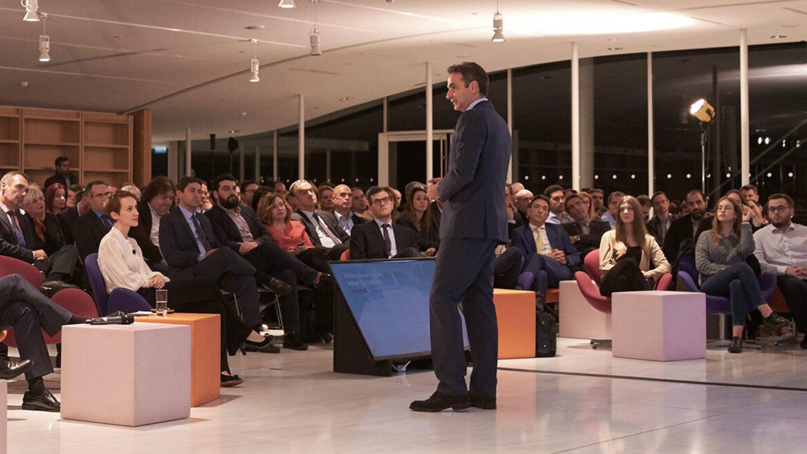 Τις 25 προτάσεις της Νέας Δημοκρατίας για την καθιέρωση της ηλεκτροκίνησης στην Ελλάδα παρουσίασε ο Κυριάκος Μητσοτάκης.