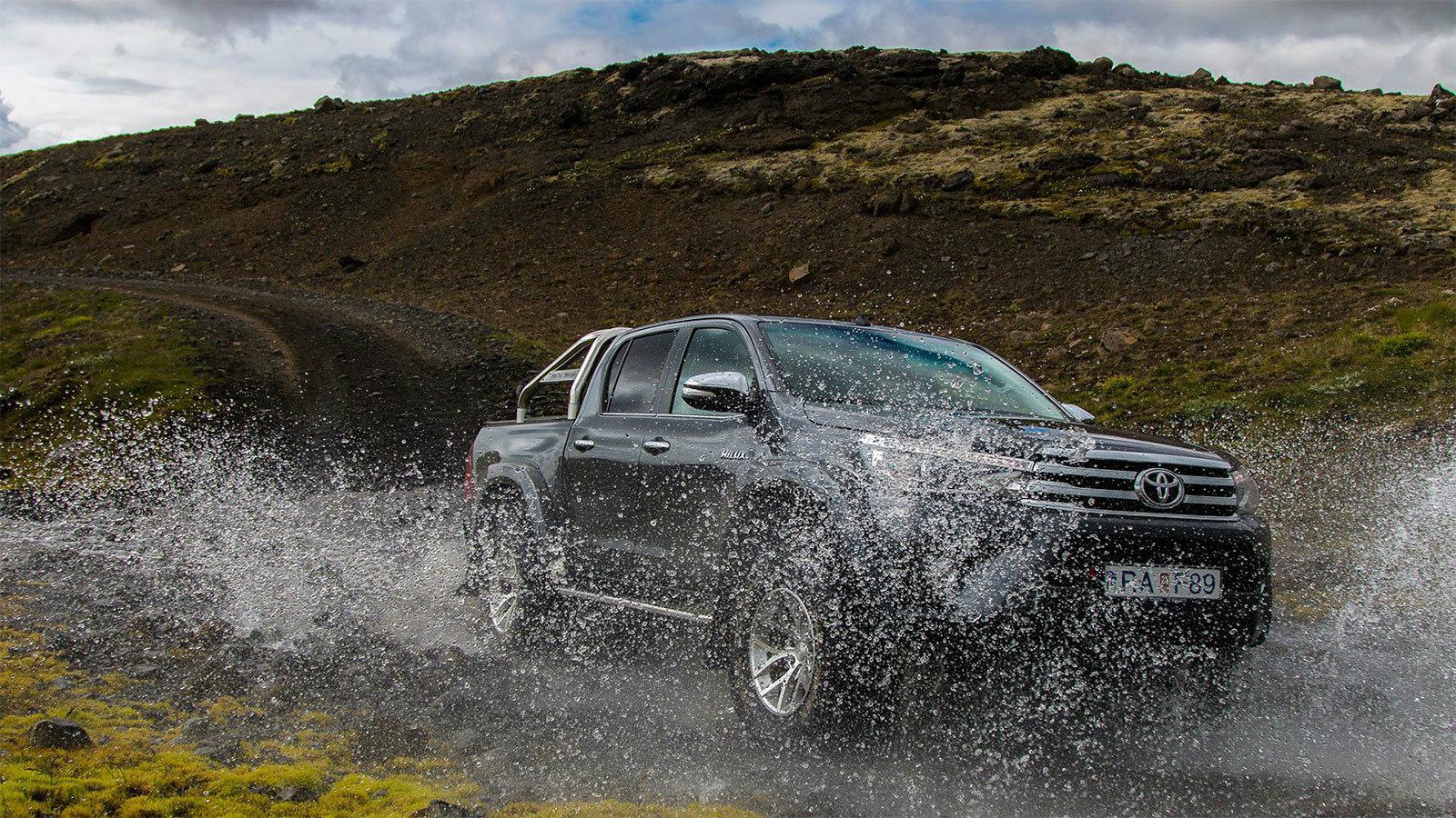Το νέο Arctic Trucks Toyota Hilux AT35 θα παρουσιάσει και επίσημα σε λίγες ώρες η φίρμα.