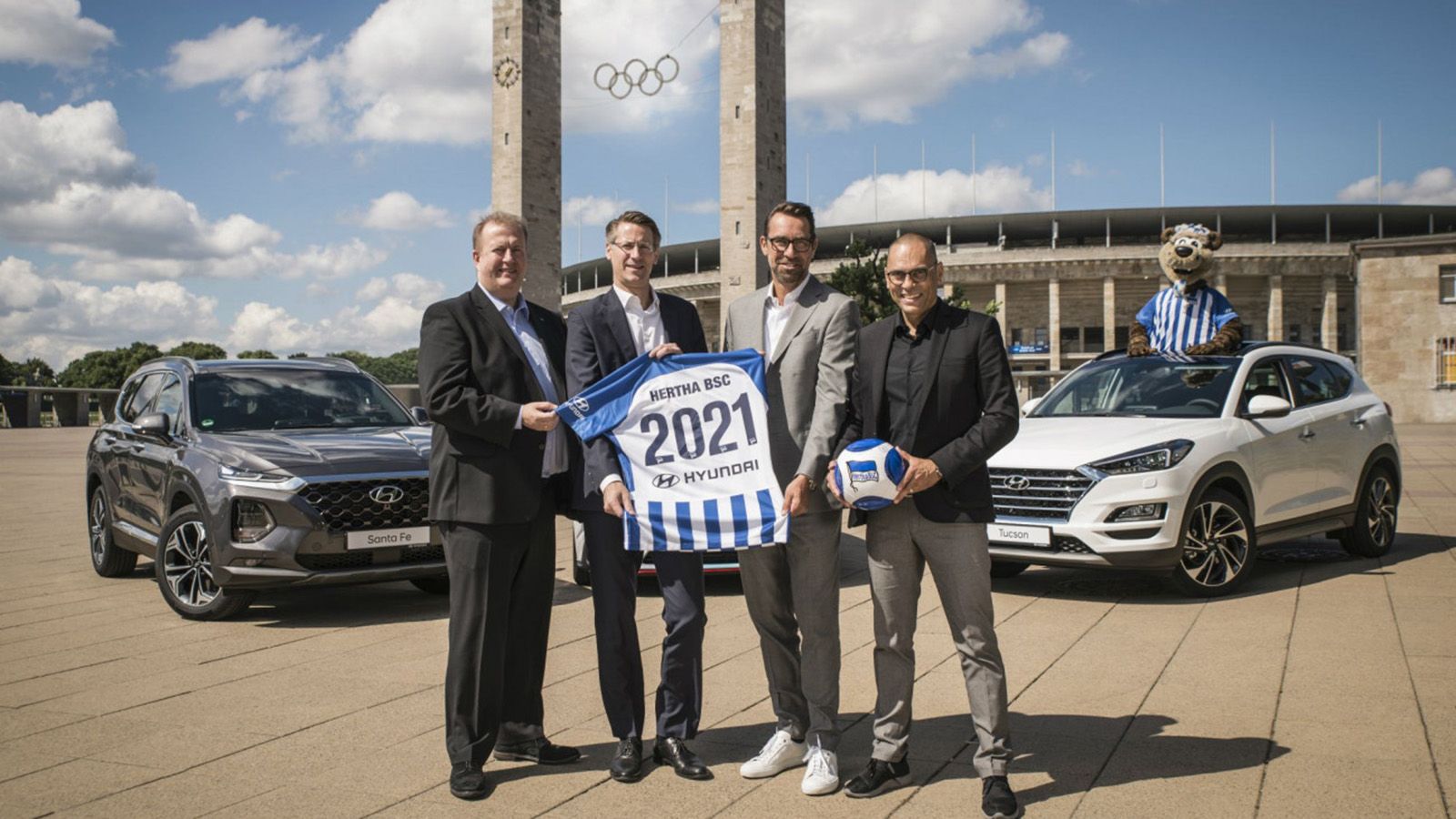 Η Hyundai όχι μόνο θα είναι ορατή στη φανέλα της Hertha BSC, αλλά θα προβάλλεται και περιμετρικά στις LED οθόνες του γηπέδου στους εντός έδρας αγώνες