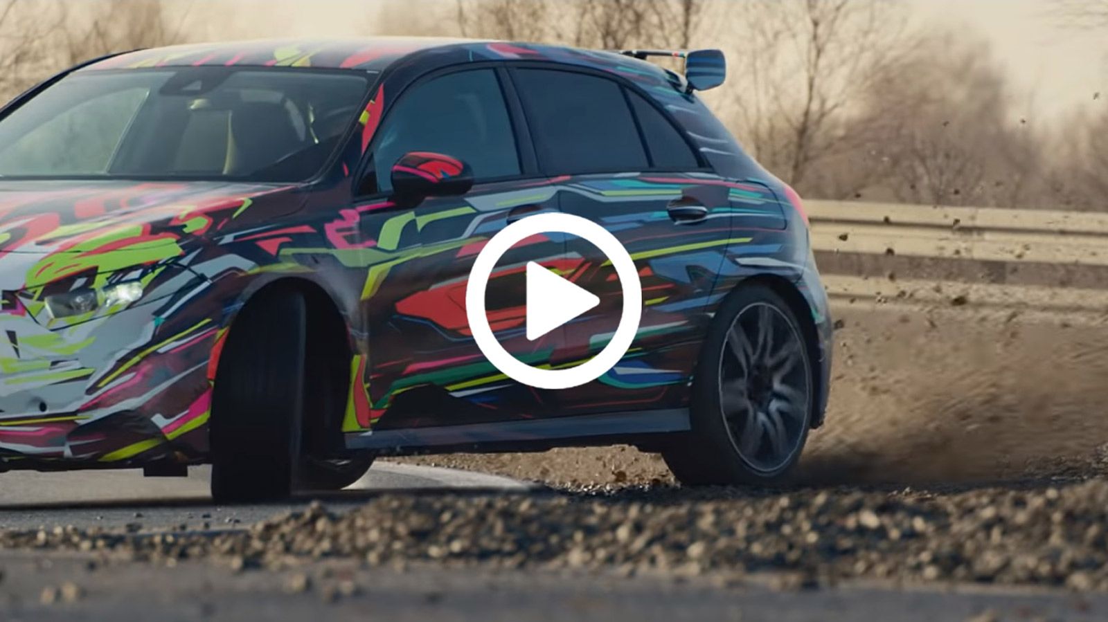 Teaser: Η νέα AMG A45 «ντριφτάρει» για τις γιορτές!
