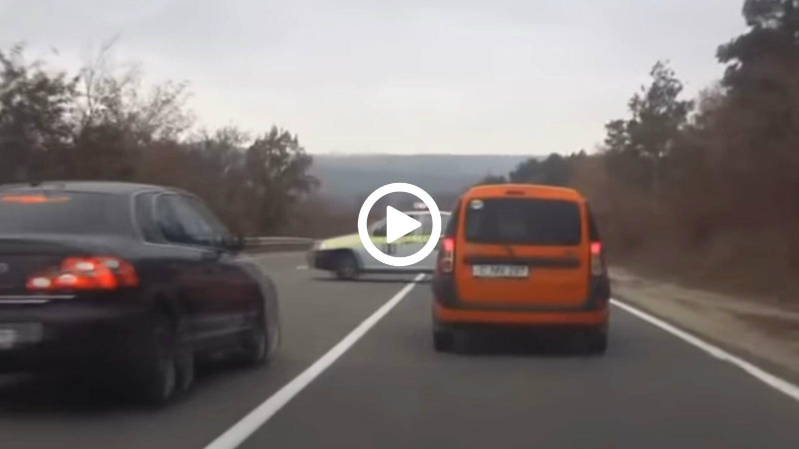 Ένα περιπολικό για το περιπολικό 