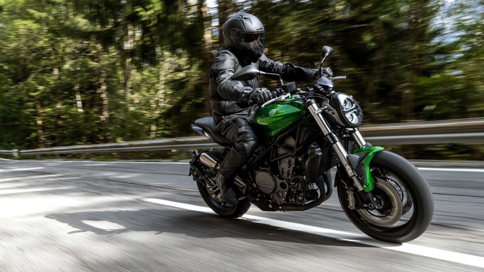 Το νέο Benelli 752S