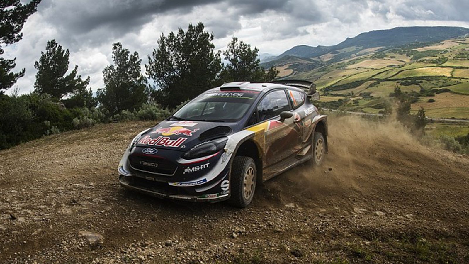 Μπροστά ο Ogier, στο κατόπι του ο Neuville.