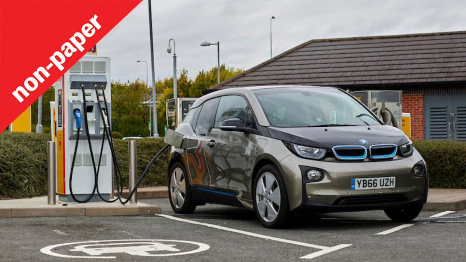 Ηλεκτρικά και υβριδικά αυτοκίνητα, καλούνται να δώσουν τη λύση στις αυτοκινητοβιομηχανίες για μειωμένους ρύπους.