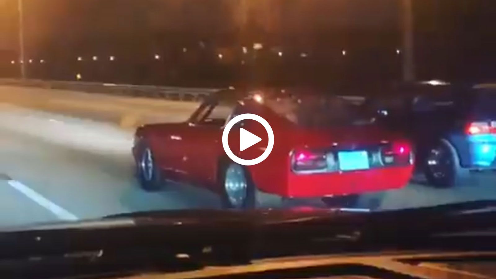 Nissan 240Z «πατάει» με Civic