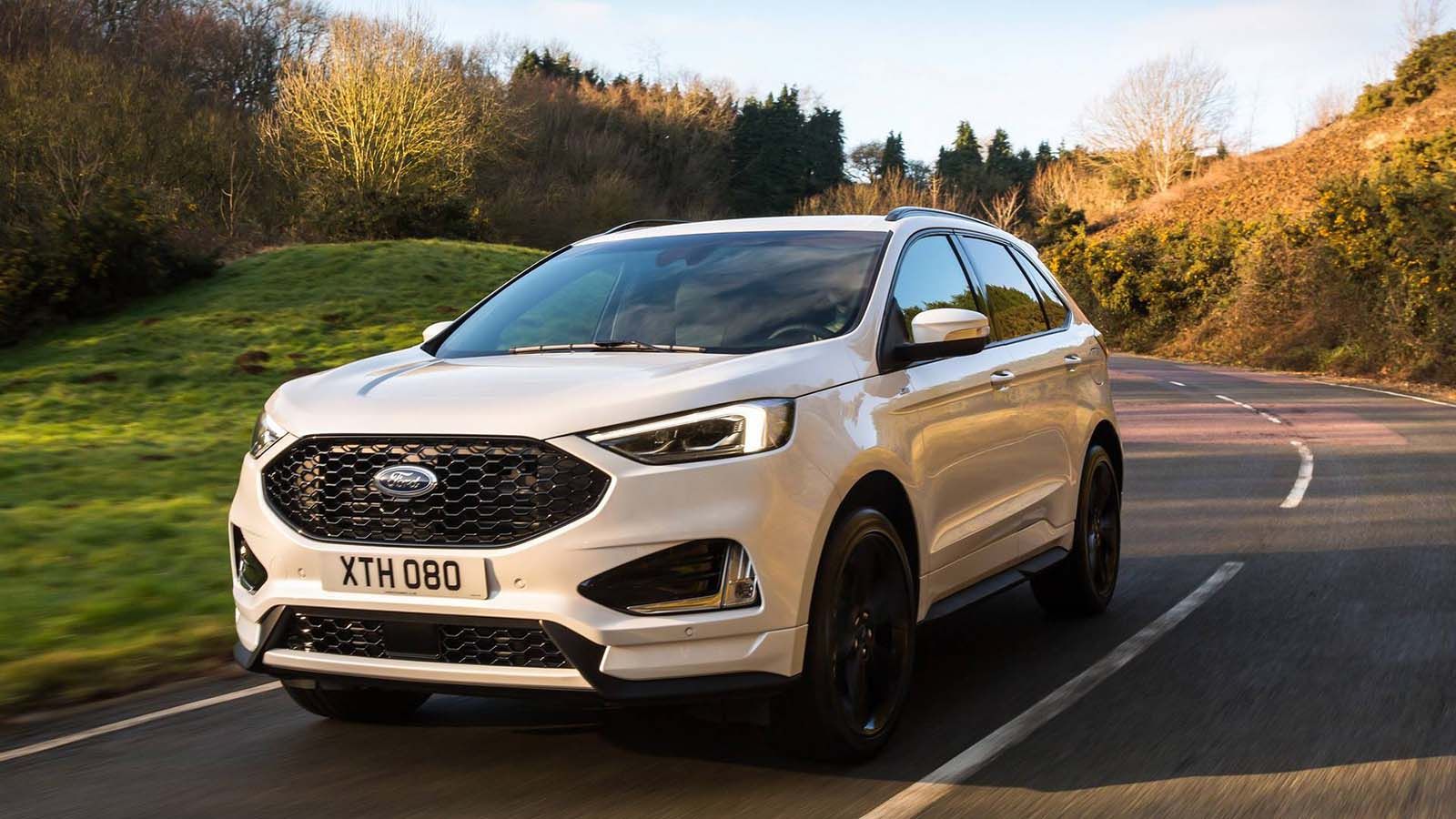 Χαρακτηριστικά, η Ford στην Ελλάδα διαθέτει τρία crossover/SUV (EcoSport, Edge και Kuga) με την ST-Line έκδοση να αποτελεί την πιο σπορτίφ επιλογή της