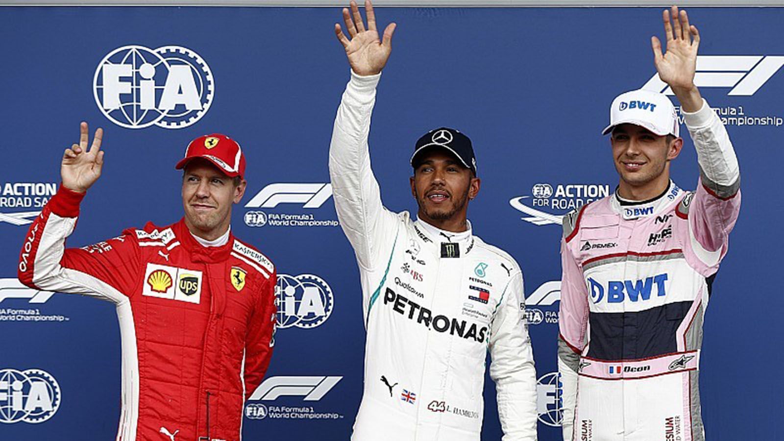 Την κυριαρχία του στην βροχή επιβεβαίωσε ο Lewis Hamilton.