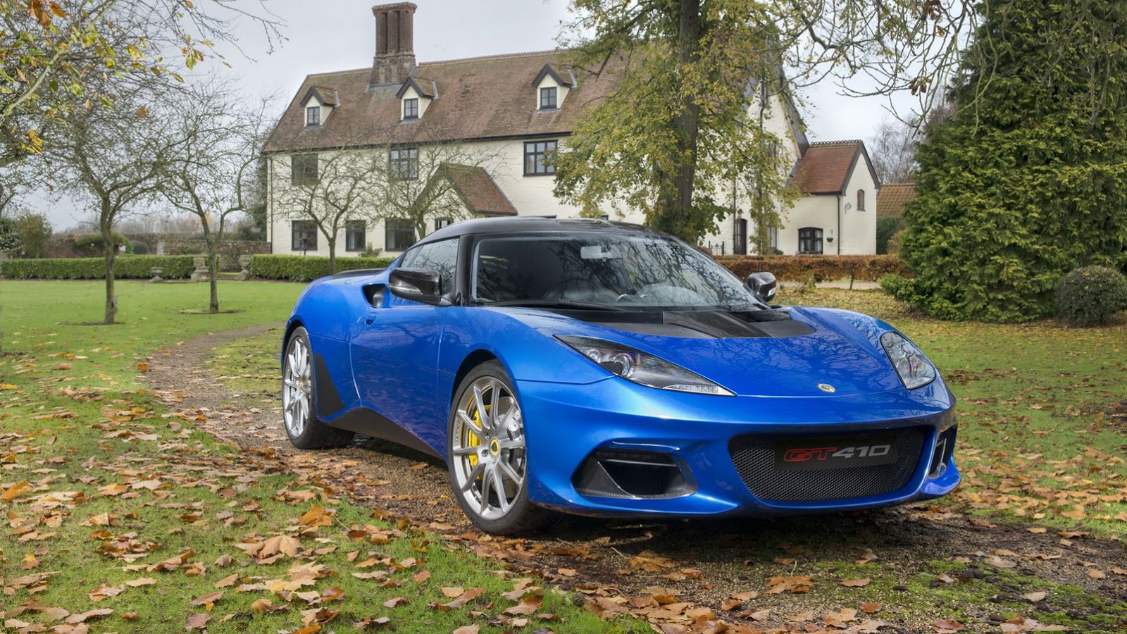 H Lotus έφτιαξε μια νέα έκδοση της Evora, την GT410 Sport, ώστε να κλείσει το κενό με την κορυφαία Evora GT430 που είναι ουσιαστικά ένα supercar.