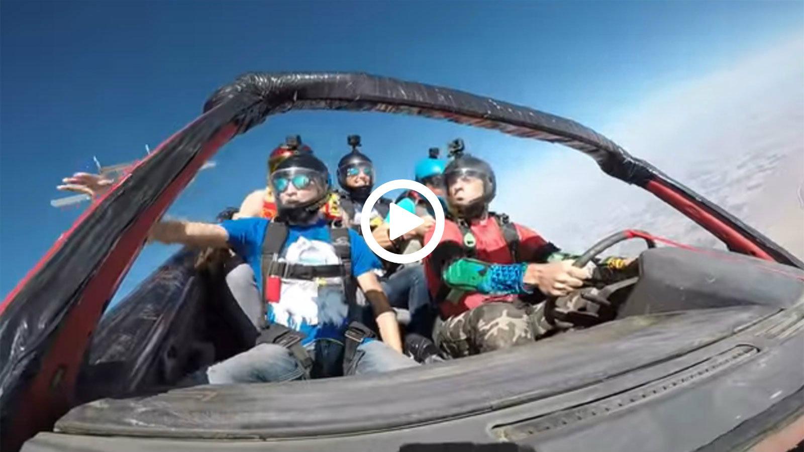 Skydiving με αμάξι!!!