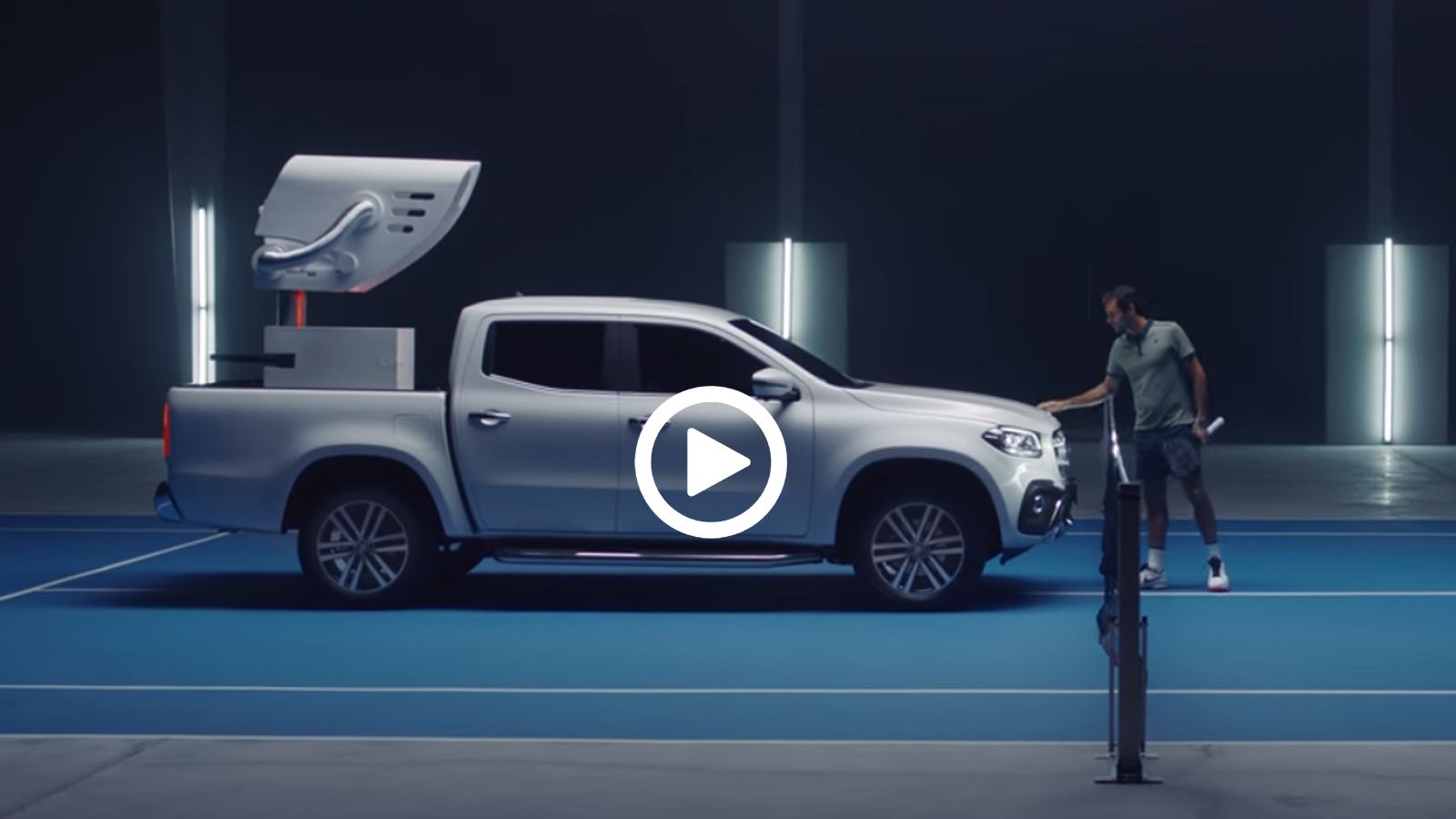 Mercedes-Benz X-Class vs. Roger Federer