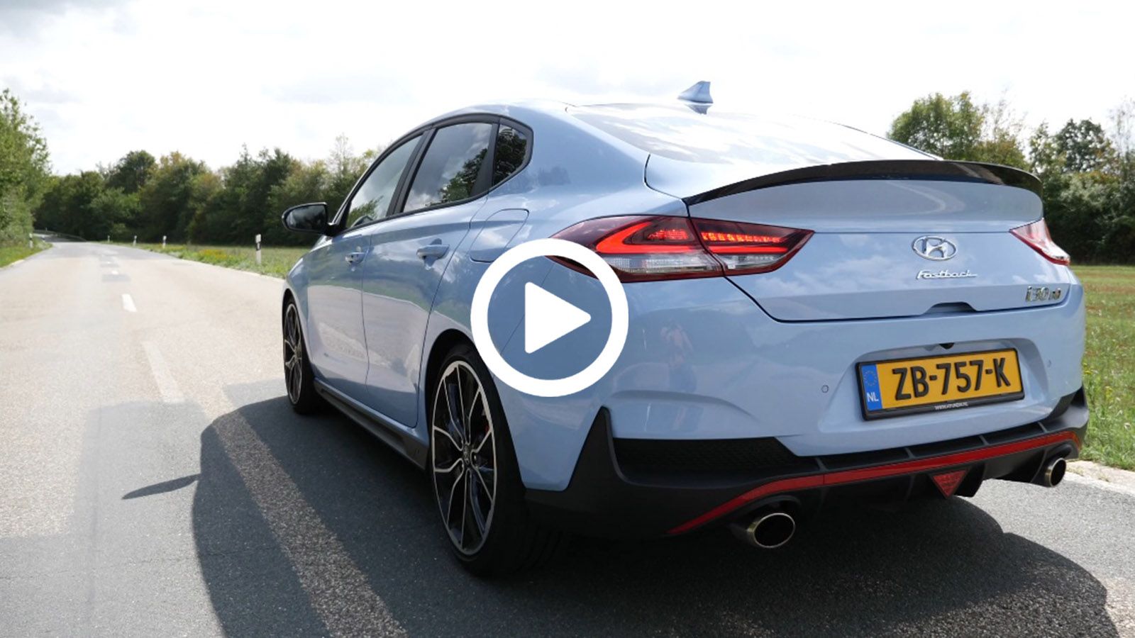 To Hyundai i30 N Fastback στα 253 χλμ./ώρα