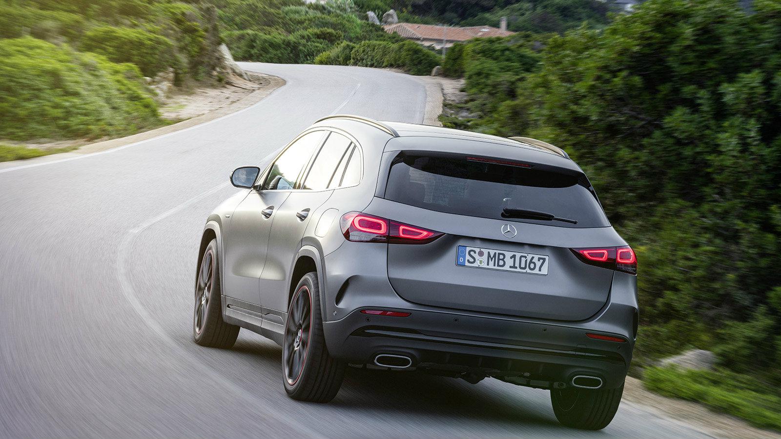 Το μικρότερο crossover στην γκάμα της Mercedes-Benz παρουσιάστηκε στα μέσα του περασμένου Δεκέμβρη έχοντας στη φαρέτρα του καινούρια εμφάνιση, μεγαλύτ